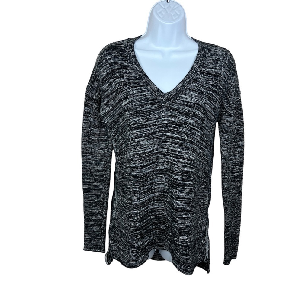 Ellen Tracy Blue Grey Knit Long Sleeve Sweater V Neck Stretch Casual